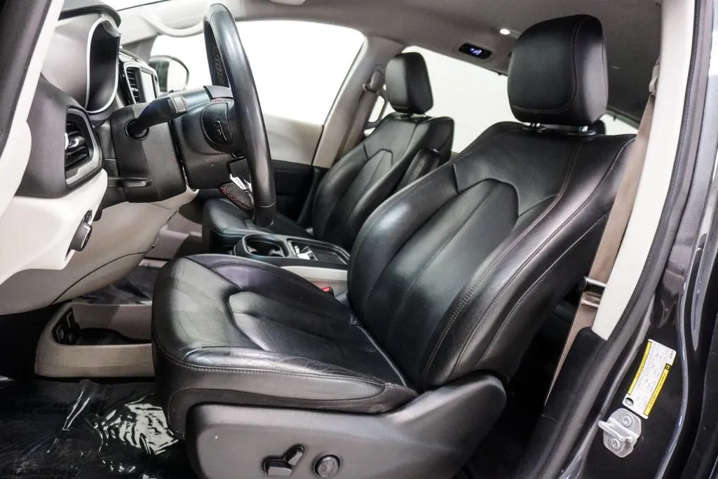 2020 Chrysler Pacifica Touring L, photo 4