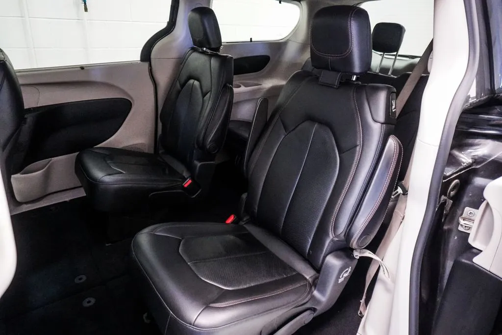 2020 Chrysler Pacifica Touring L, photo 5