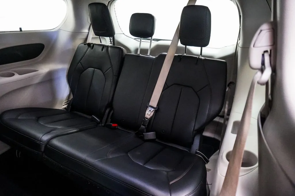 2020 Chrysler Pacifica Touring L, photo 6