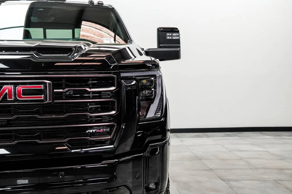 2026 GMC Sierra 2500 HD AT4X, photo 6