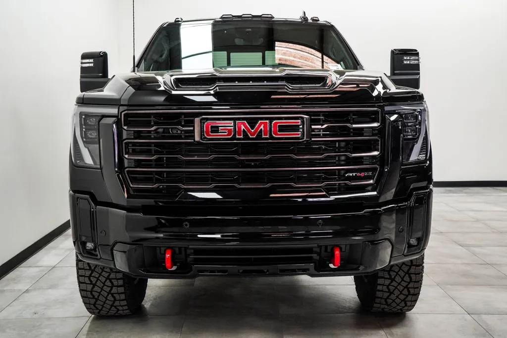 2026 GMC Sierra 2500 HD AT4X, photo 4
