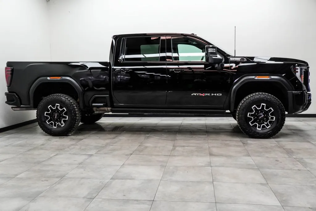 2026 GMC Sierra 2500 HD AT4X, photo 5