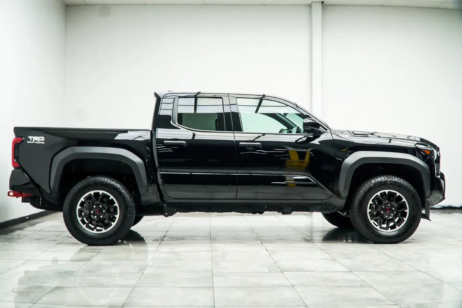 2025 Toyota Tacoma Hybrid TRD Off Road, photo 6