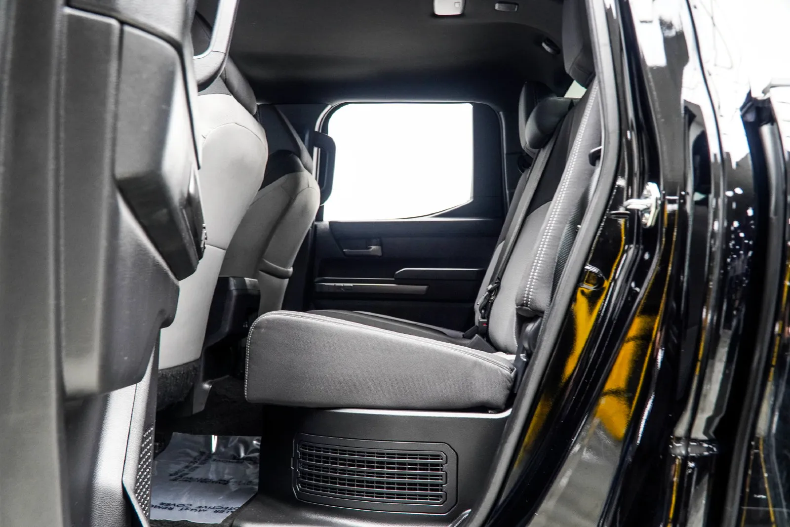 2025 Toyota Tacoma Hybrid TRD Off Road, photo 36