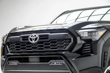2025 Toyota Tacoma Hybrid TRD Off Road