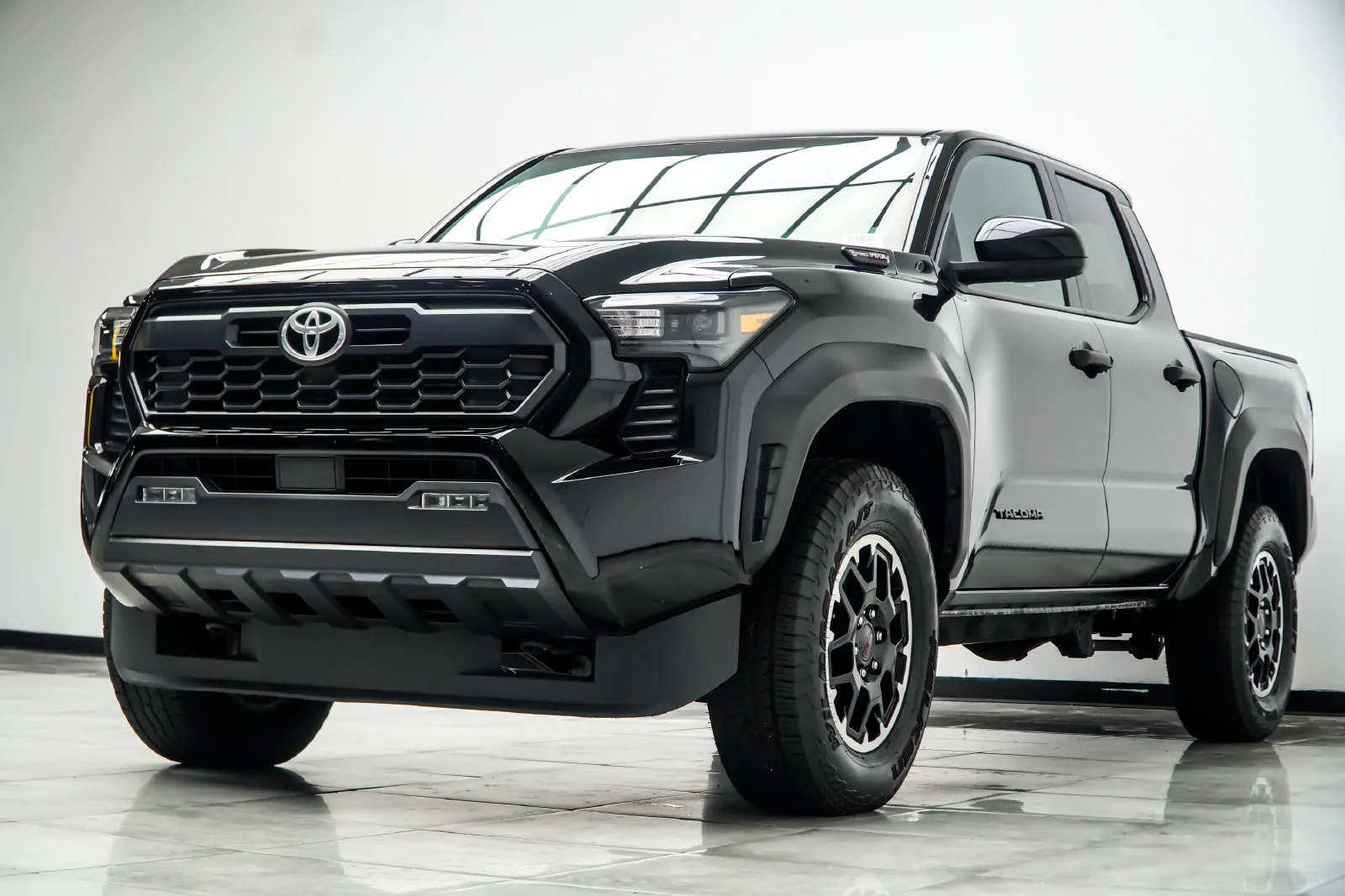 2025 Toyota Tacoma Hybrid TRD Off Road, photo 8