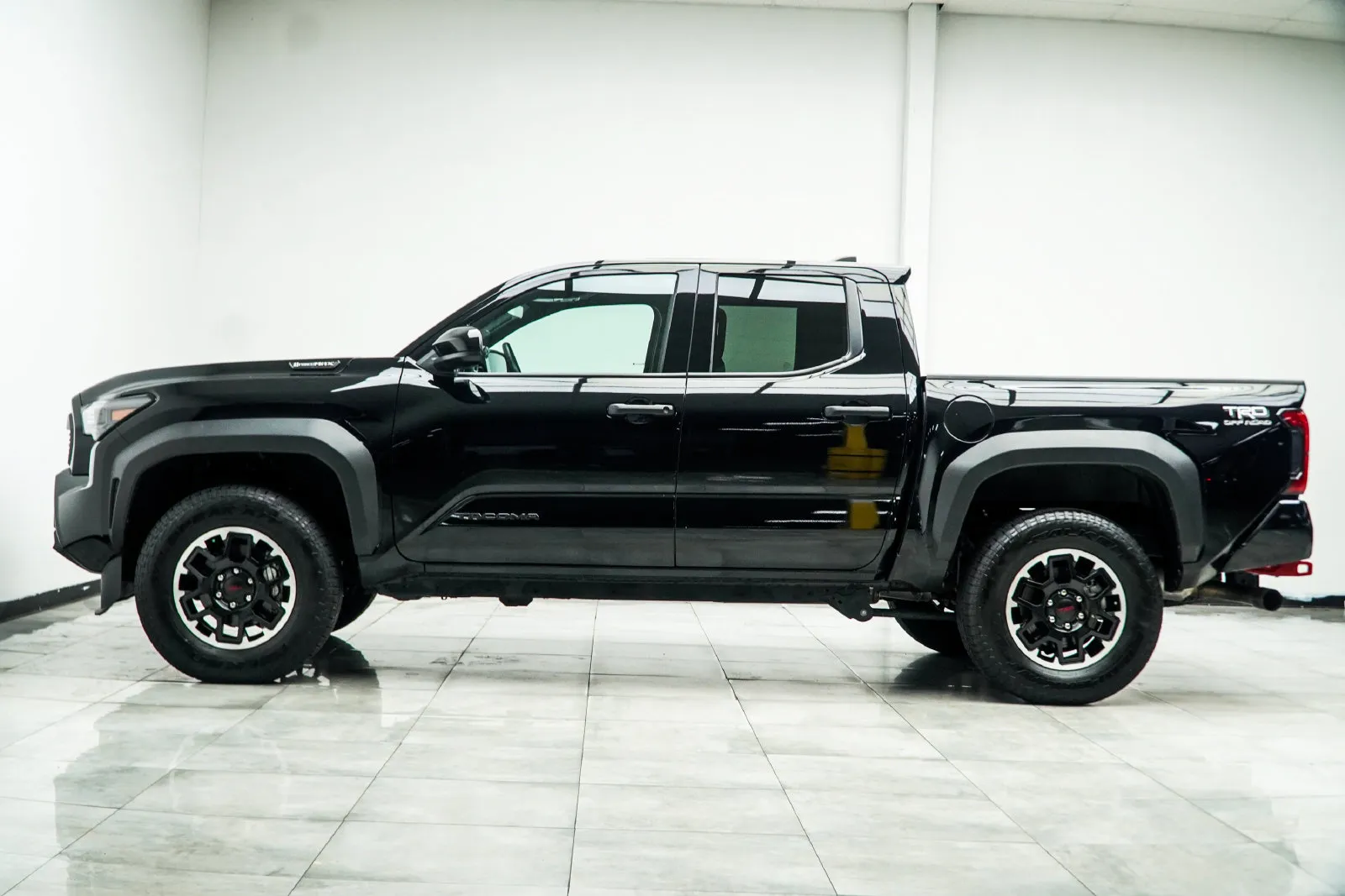 2025 Toyota Tacoma Hybrid TRD Off Road, photo 9