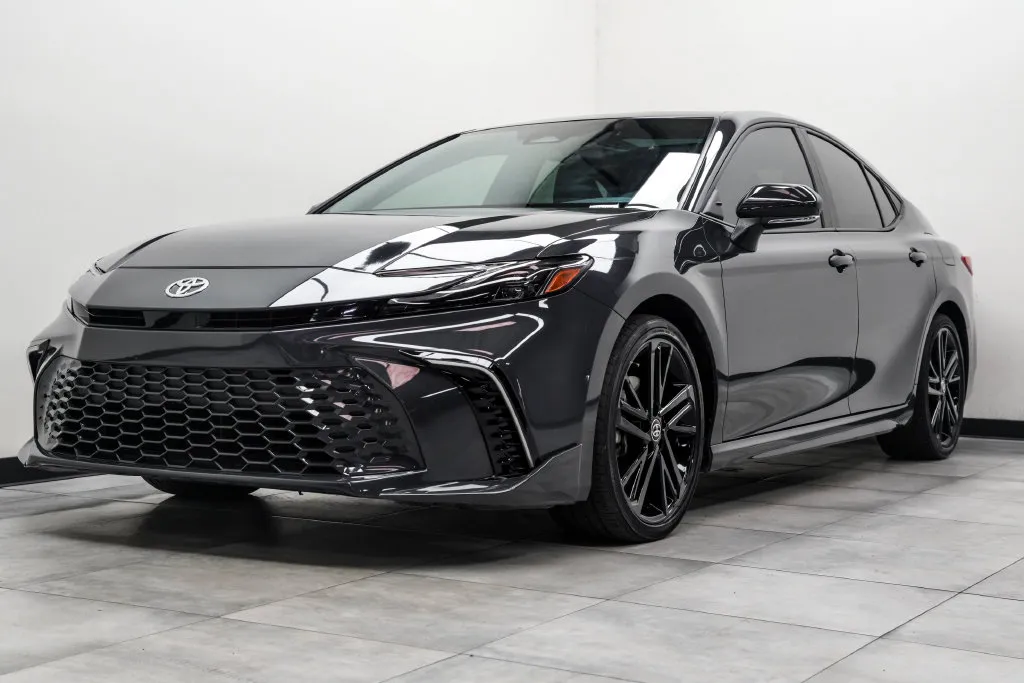 2025 Toyota Camry XSE, photo 7