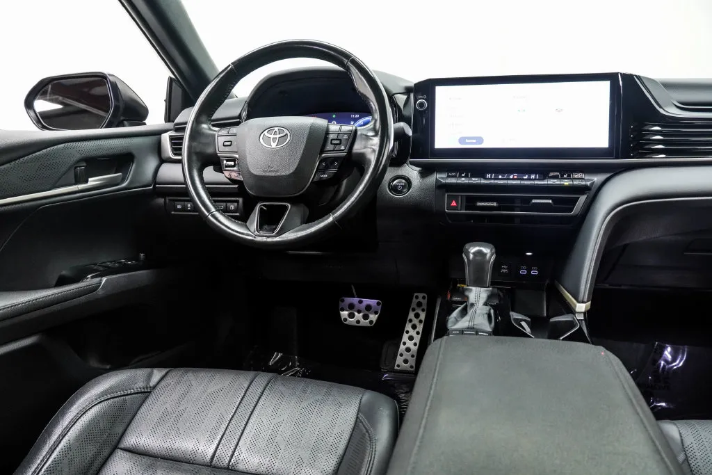 2025 Toyota Camry XSE, photo 24