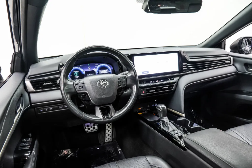 2025 Toyota Camry XSE, photo 4