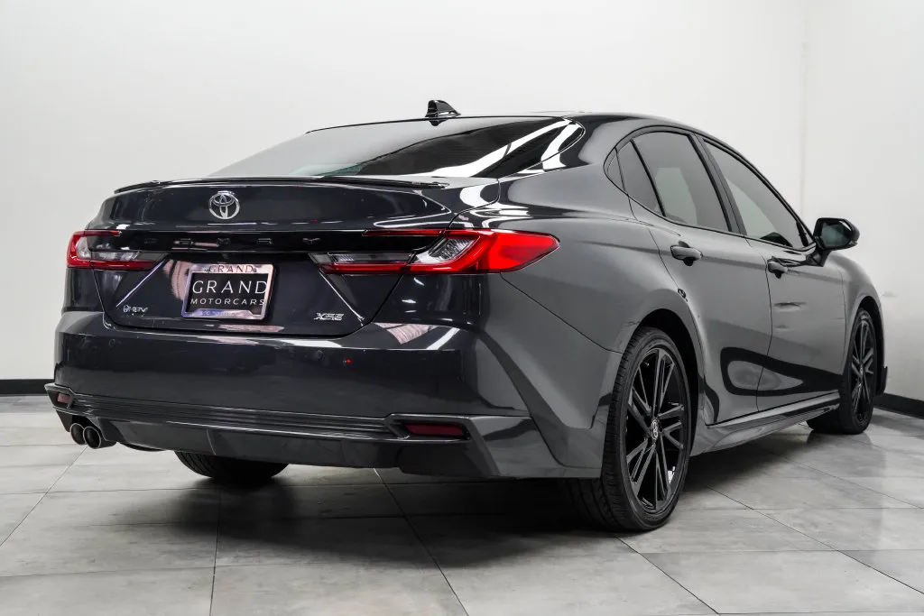 2025 Toyota Camry XSE, photo 12