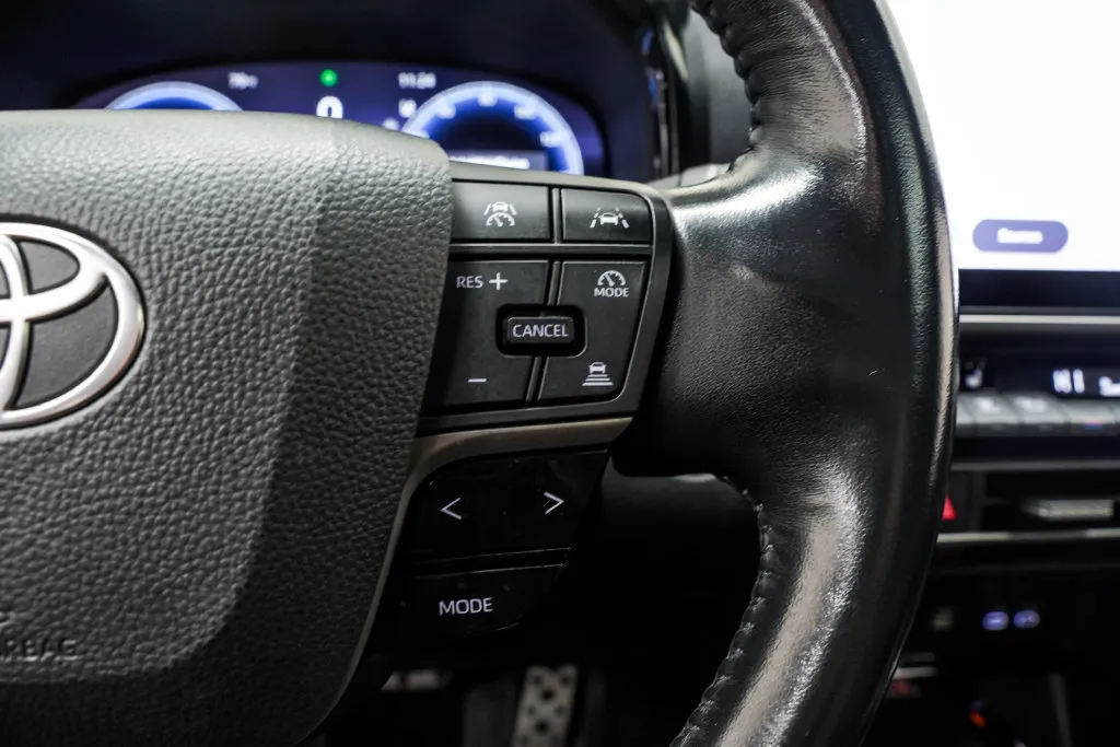 2025 Toyota Camry XSE, photo 35