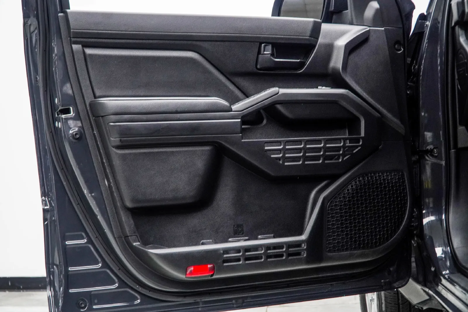 2025 Toyota Tacoma SR, photo 25