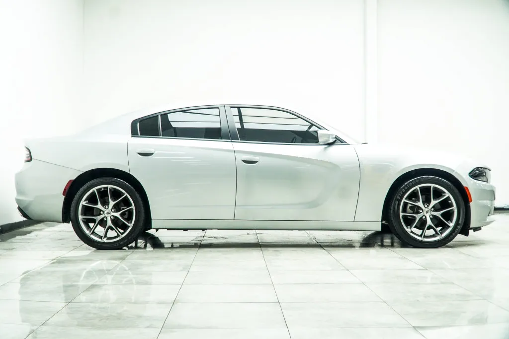 2022 Dodge Charger SXT, photo 5