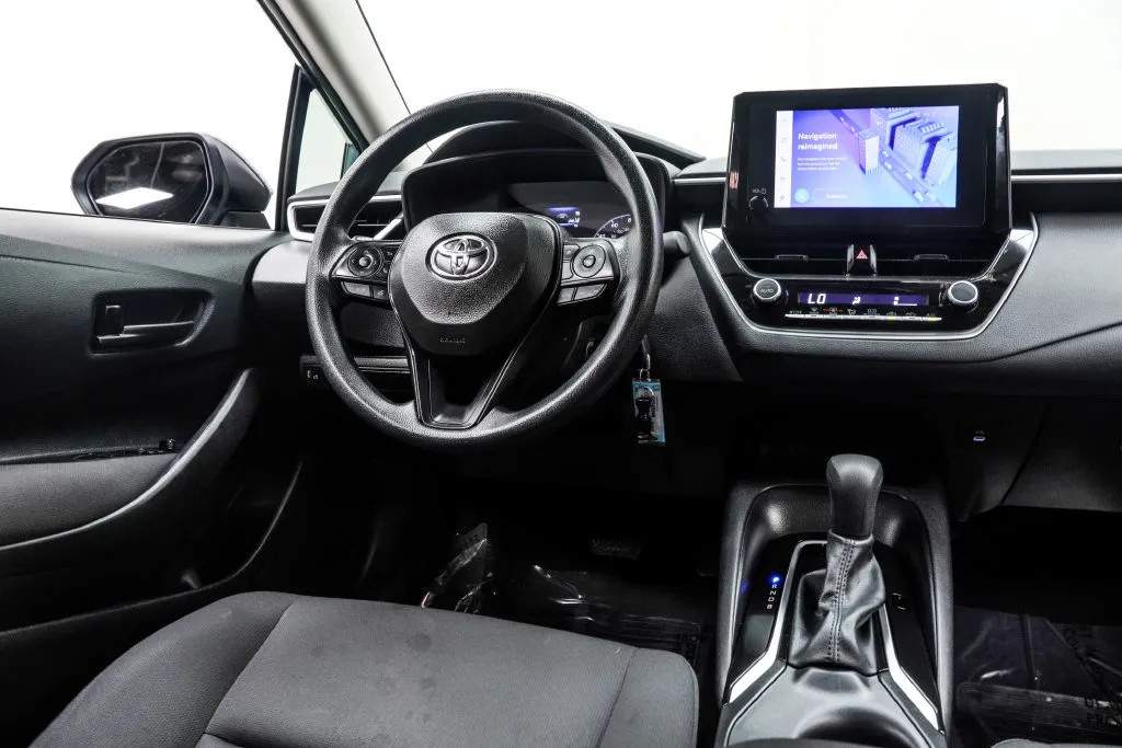 2025 Toyota Corolla LE, photo 22
