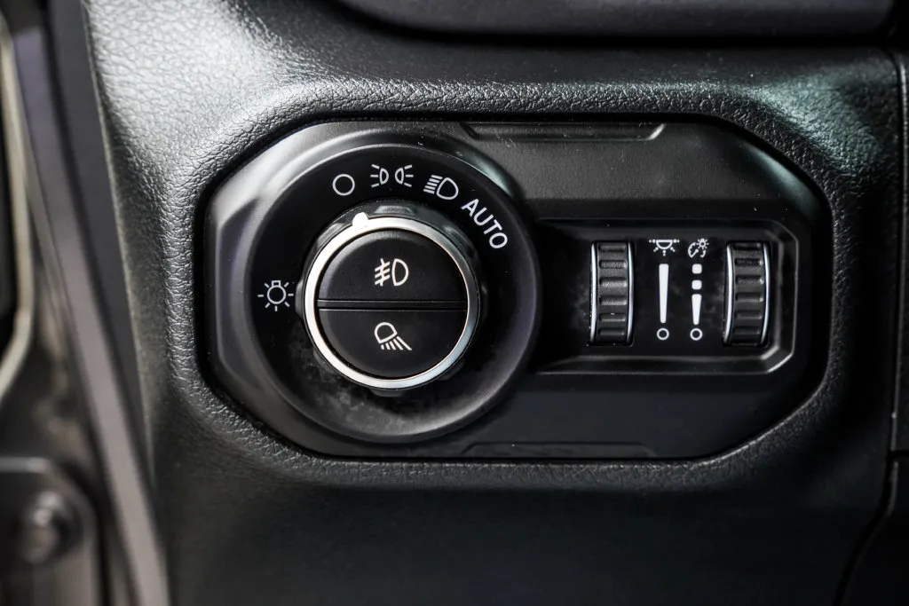 2020 Jeep Gladiator Mojave, photo 38