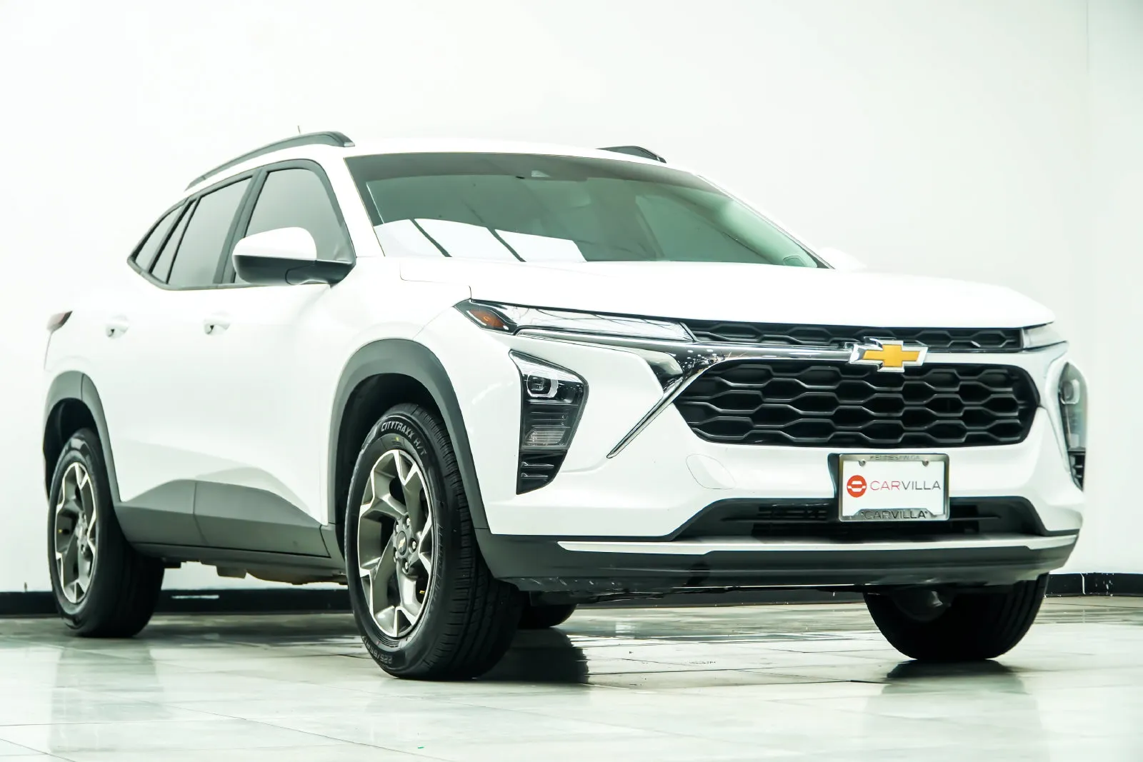 2024 Chevrolet Trax LT, photo 2