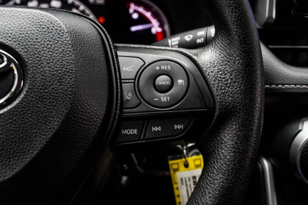 2024 Toyota RAV4 LE, photo 26