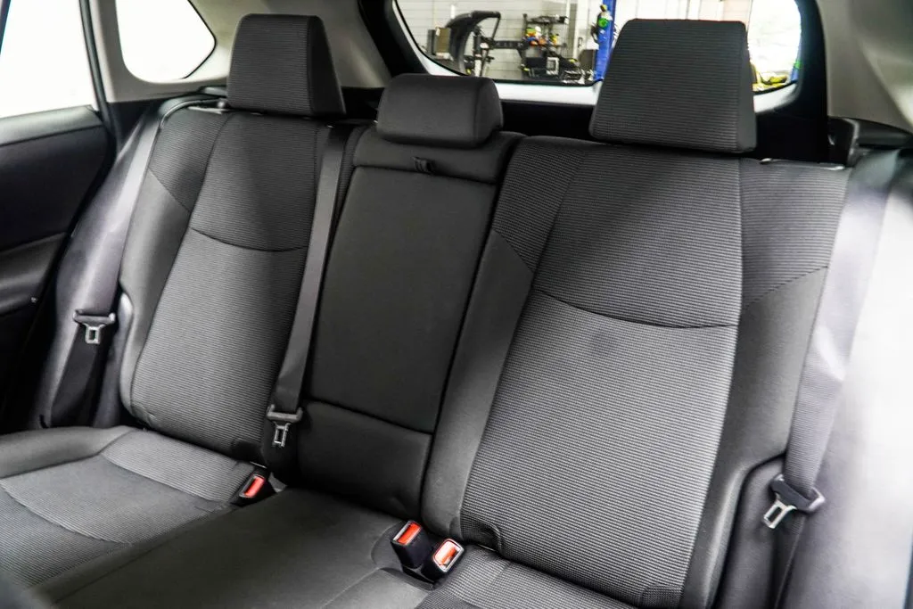2024 Toyota RAV4 LE, photo 34