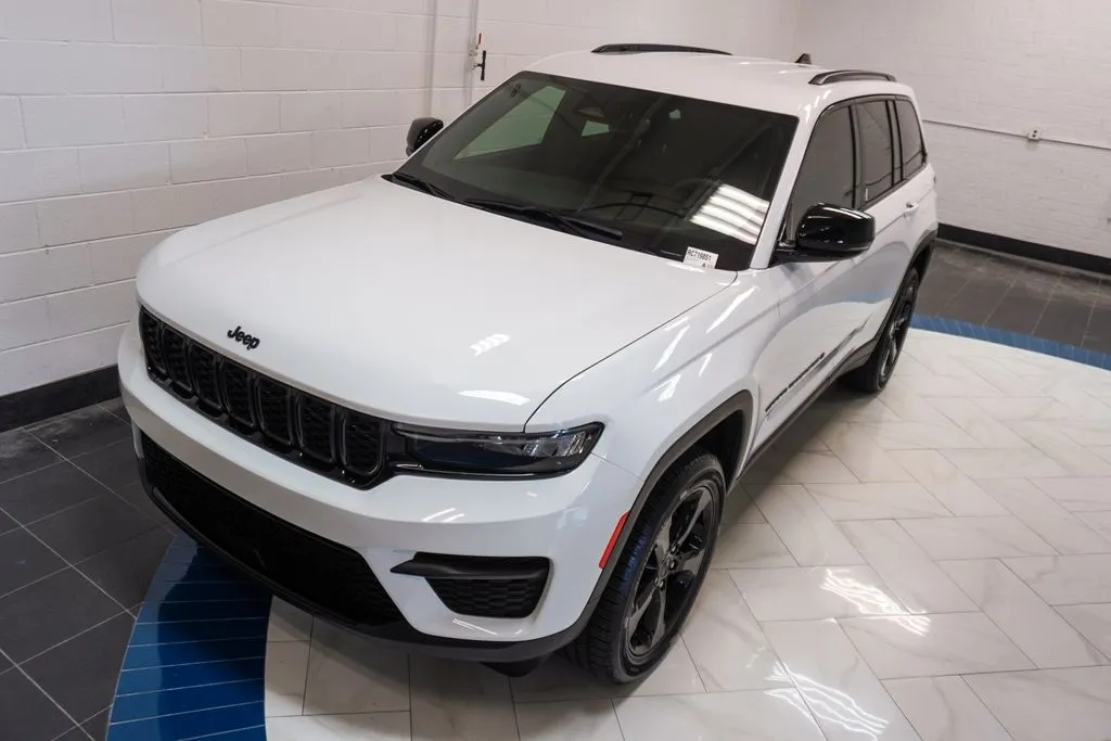 2024 Jeep Grand Cherokee Altitude, photo 35