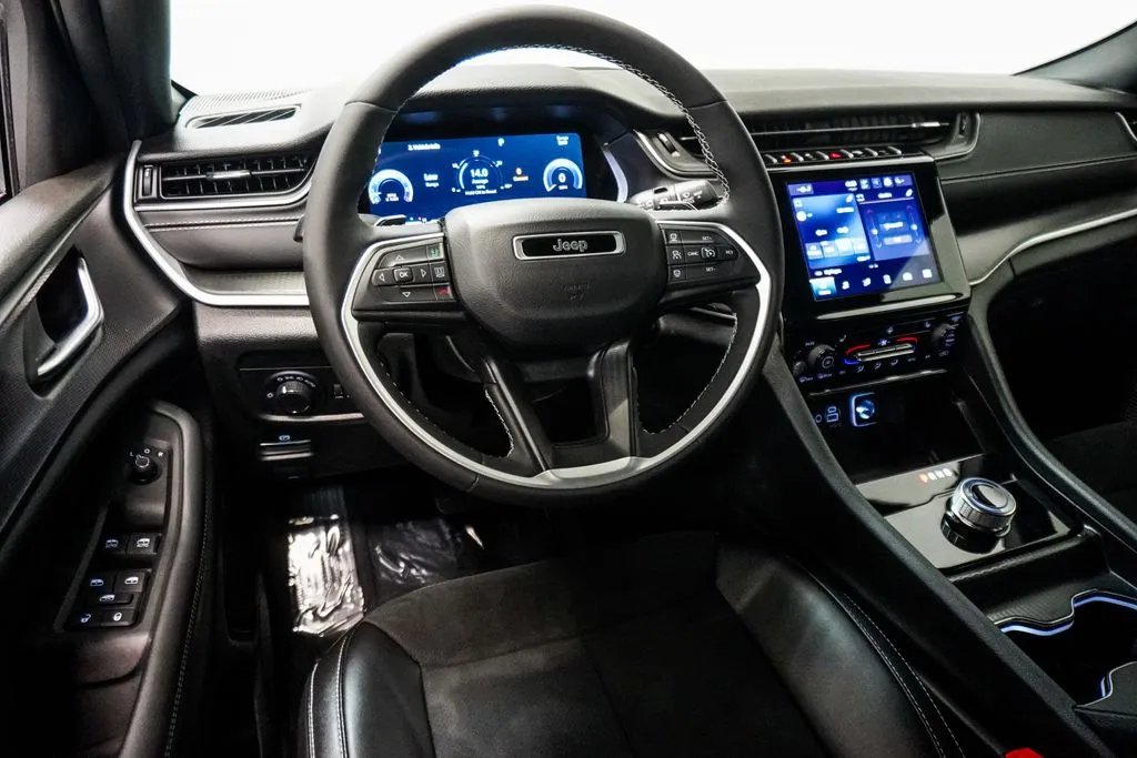 2024 Jeep Grand Cherokee Altitude, photo 10