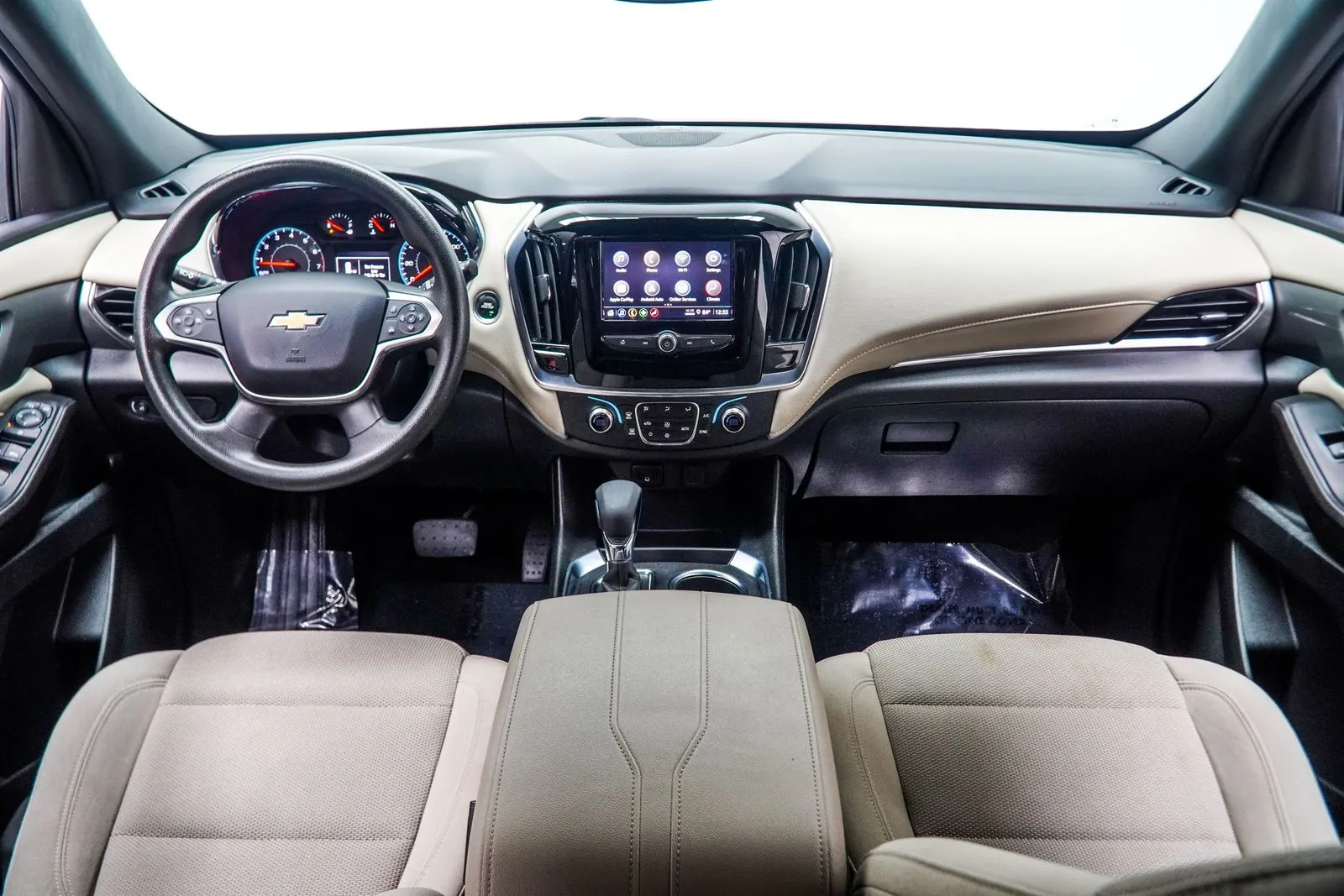 2023 Chevrolet Traverse LS, photo 4