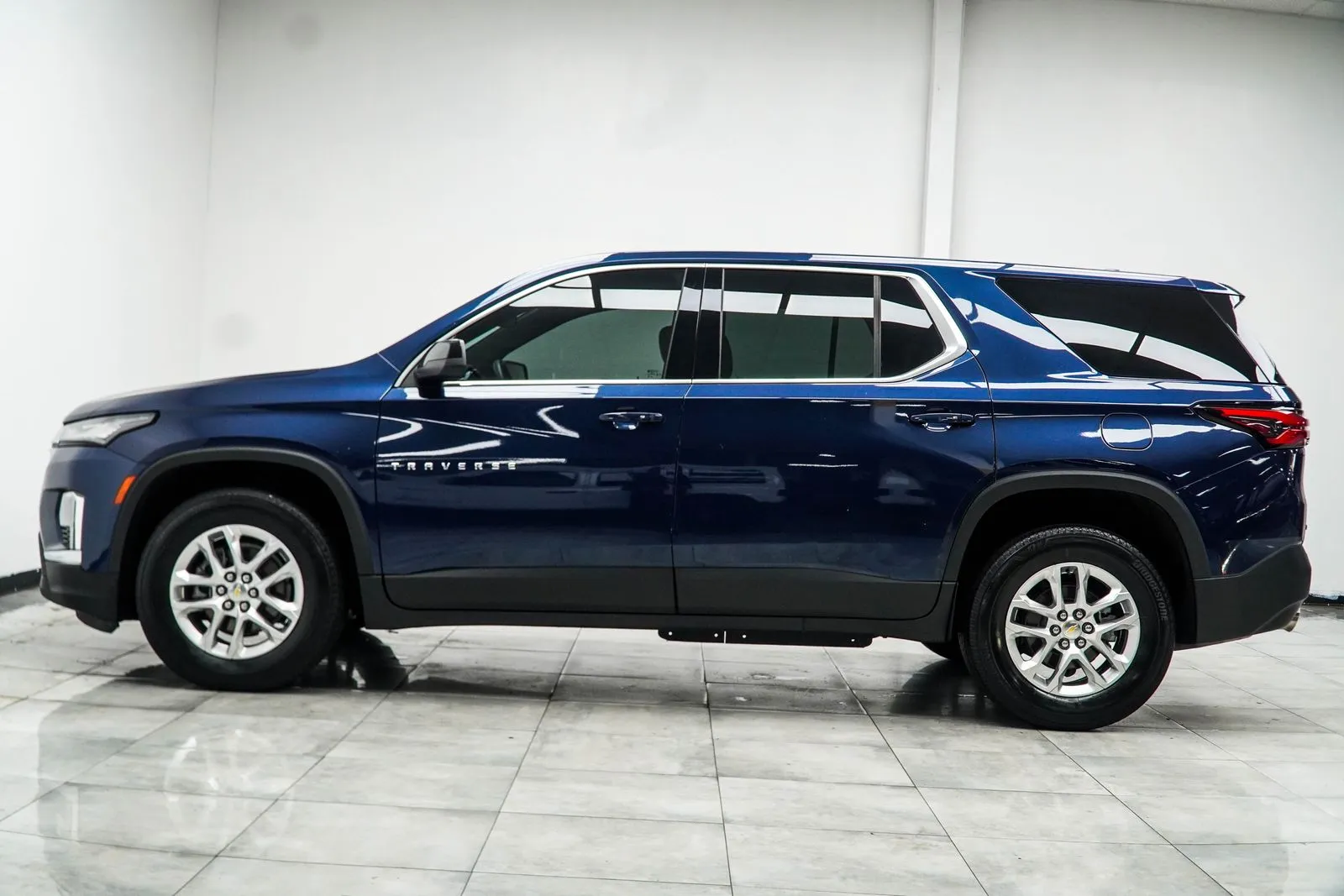2023 Chevrolet Traverse LS, photo 8
