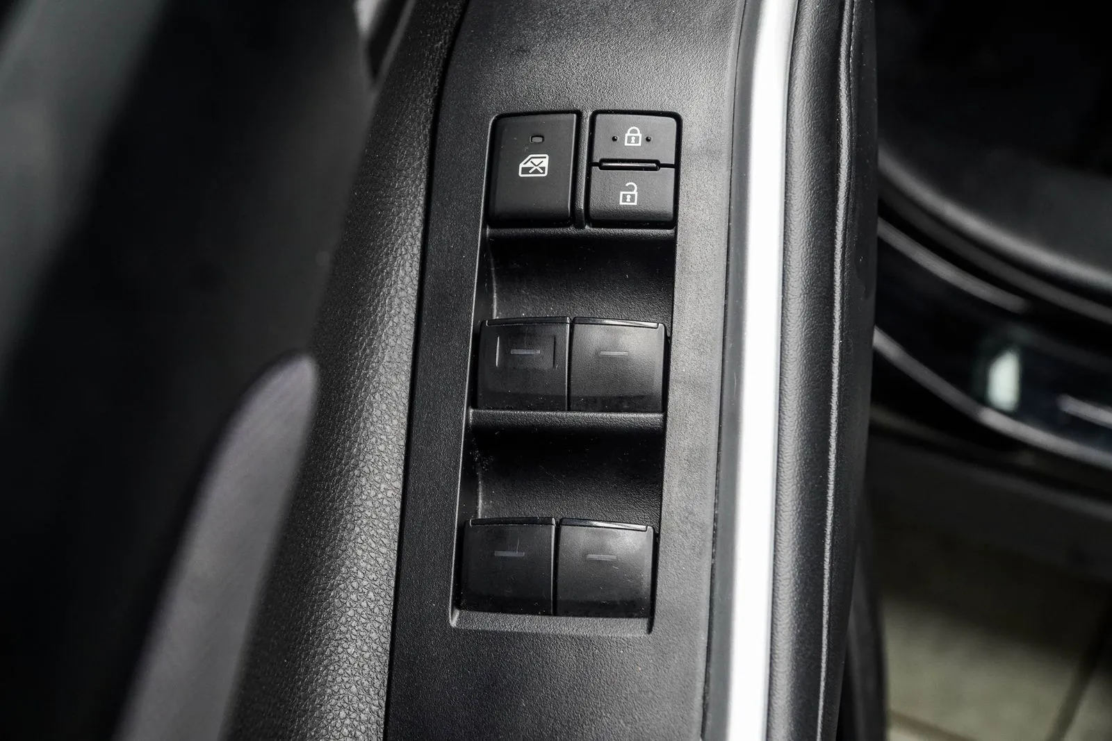 2025 Toyota Highlander LE, photo 29