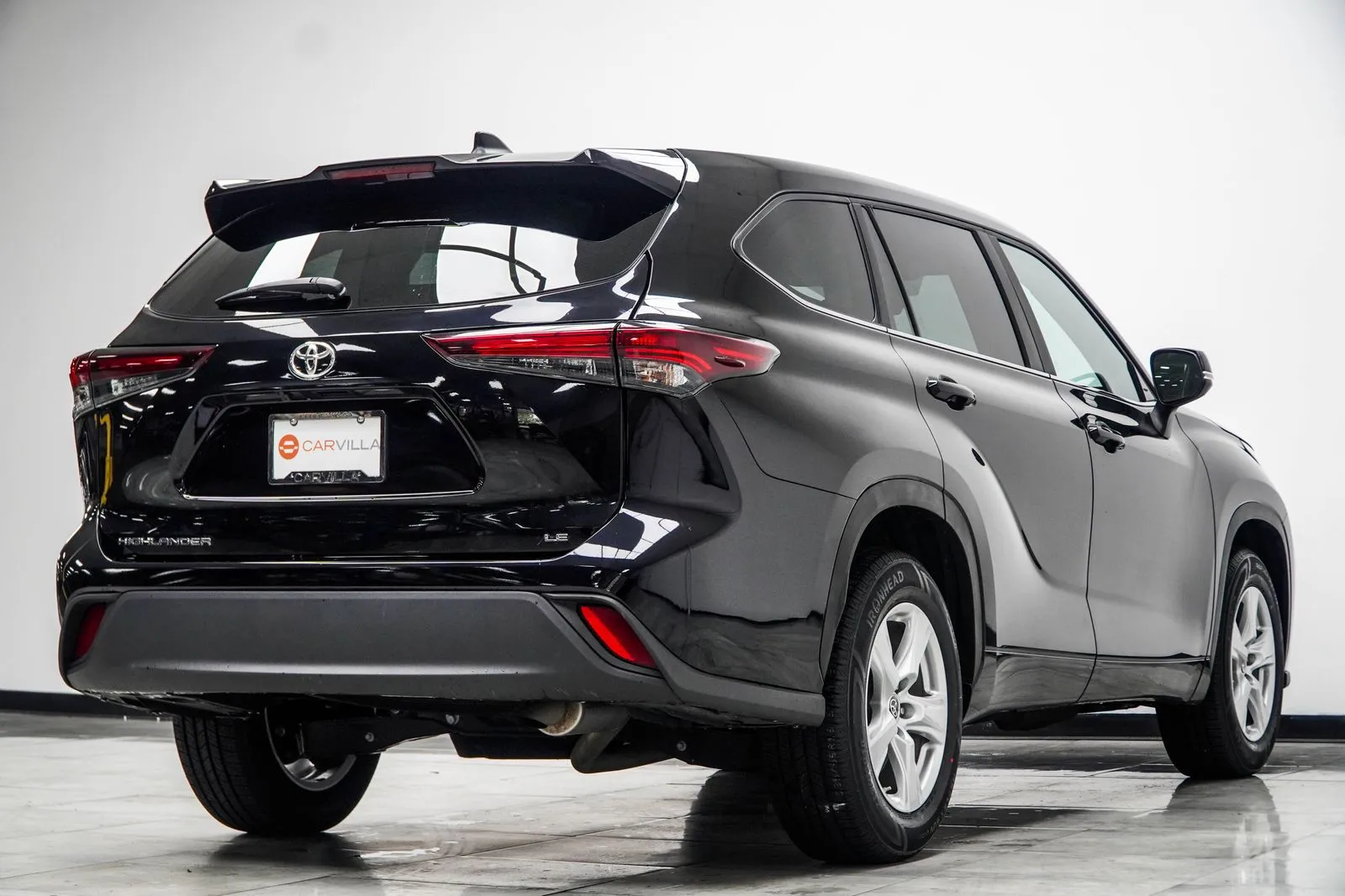 2025 Toyota Highlander LE, photo 13
