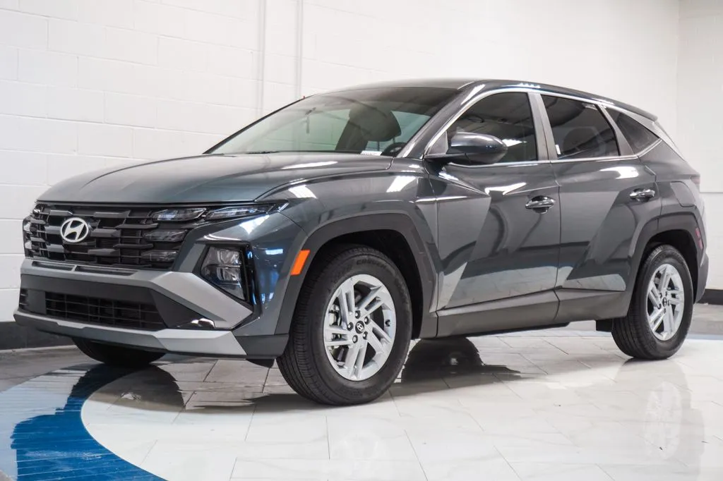 2025 Hyundai Tucson SE, photo 2