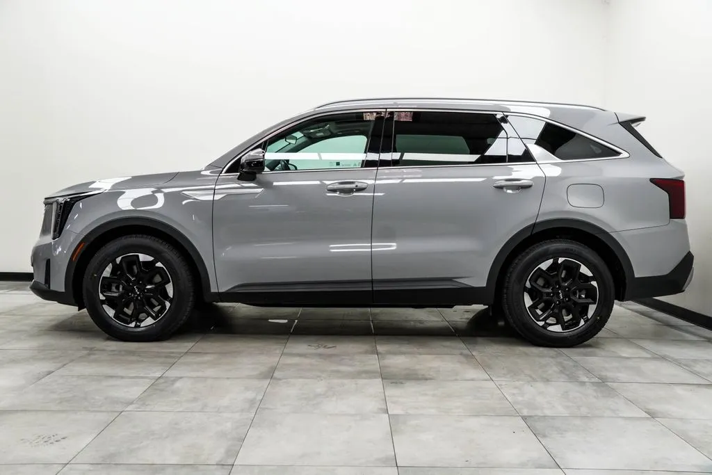 2024 Kia Sorento S, photo 4