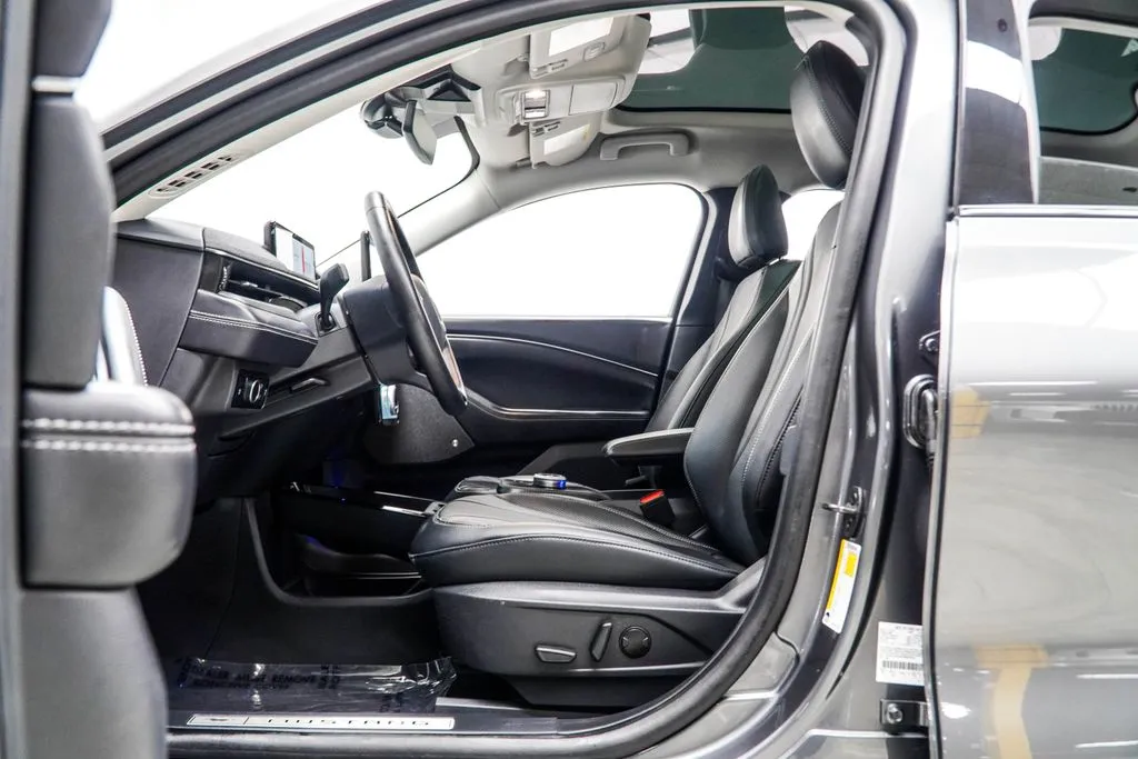 2023 Ford Mustang Mach-E Premium, photo 27