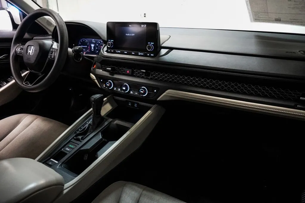 2023 Honda Accord EX, photo 7