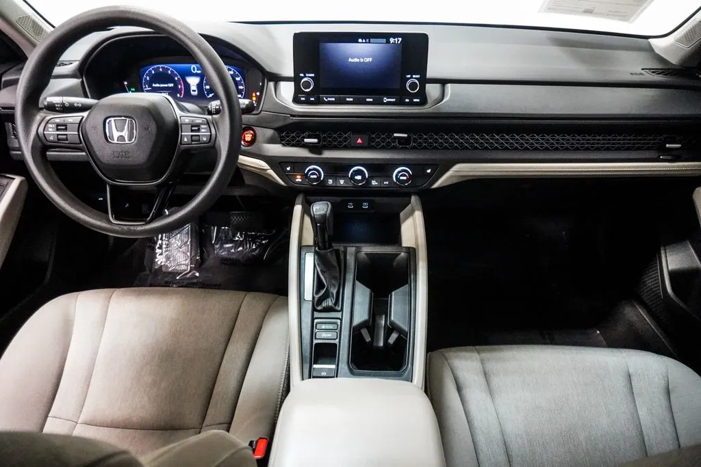 2023 Honda Accord EX, photo 8
