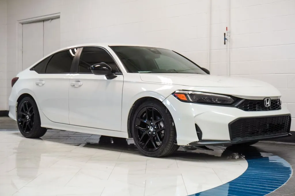 2025 Honda Civic Sport, photo 3