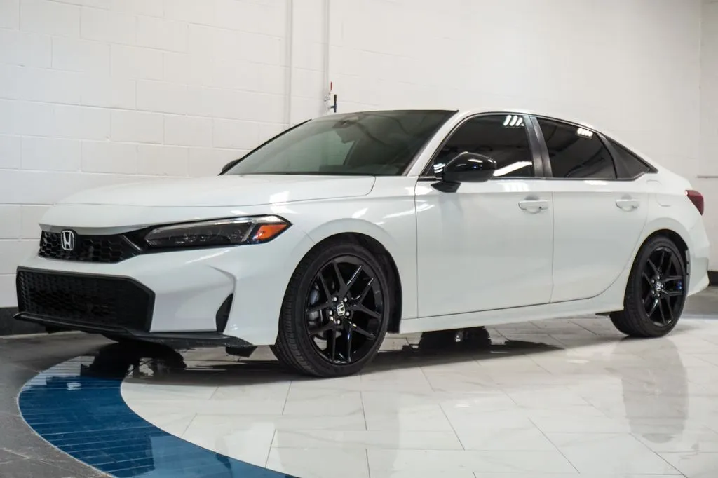 2025 Honda Civic Sport, photo 2