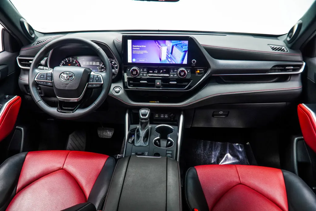 2023 Toyota Highlander XSE, photo 4