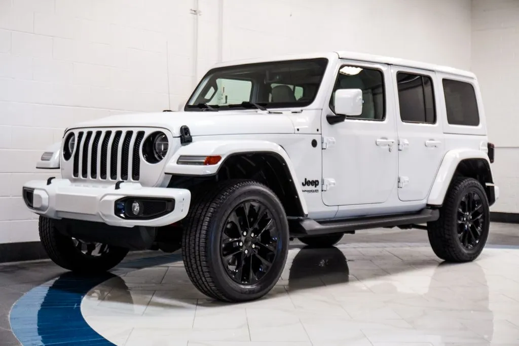 2022 Jeep Wrangler Unlimited Sahara High Altitude, photo 2