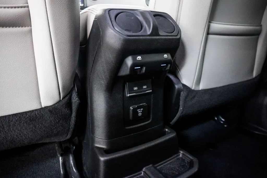 2022 Jeep Wrangler Unlimited Sahara High Altitude, photo 7
