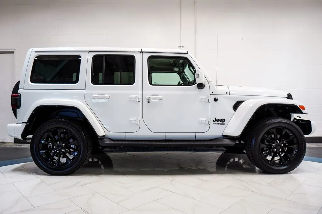 2022 Jeep Wrangler Unlimited Sahara High Altitude, photo 26