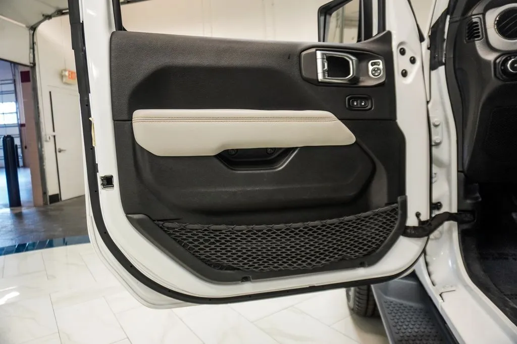 2022 Jeep Wrangler Unlimited Sahara High Altitude, photo 16